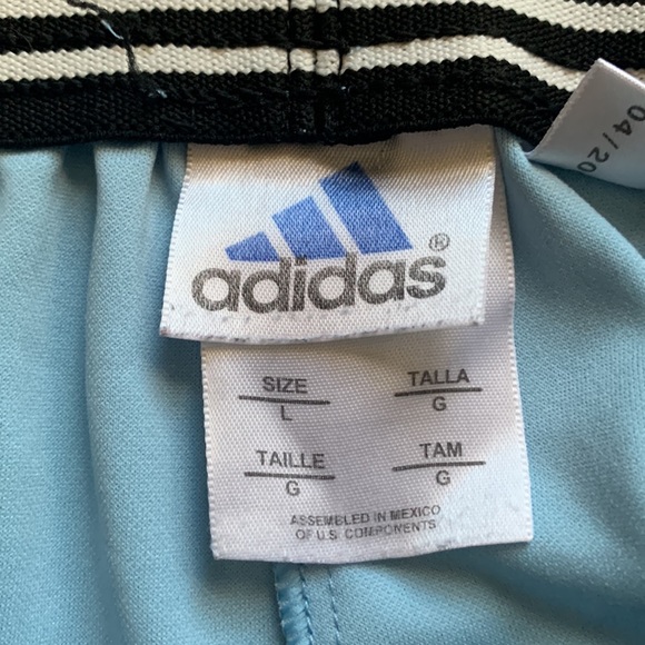 Women’s athletic shorts - Picture 3 of 3